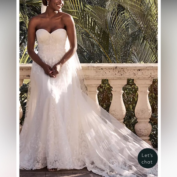 Oleg Cassini Plus size ivory Wedding Dress - only tried on once. Style 8CWG954 - Picture 10 of 16